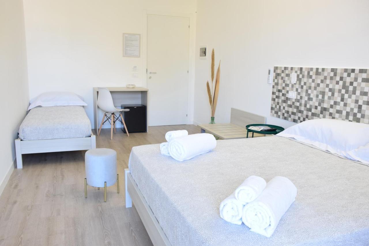 Accomodati B&B Marina di Gioiosa Ionica Exteriör bild