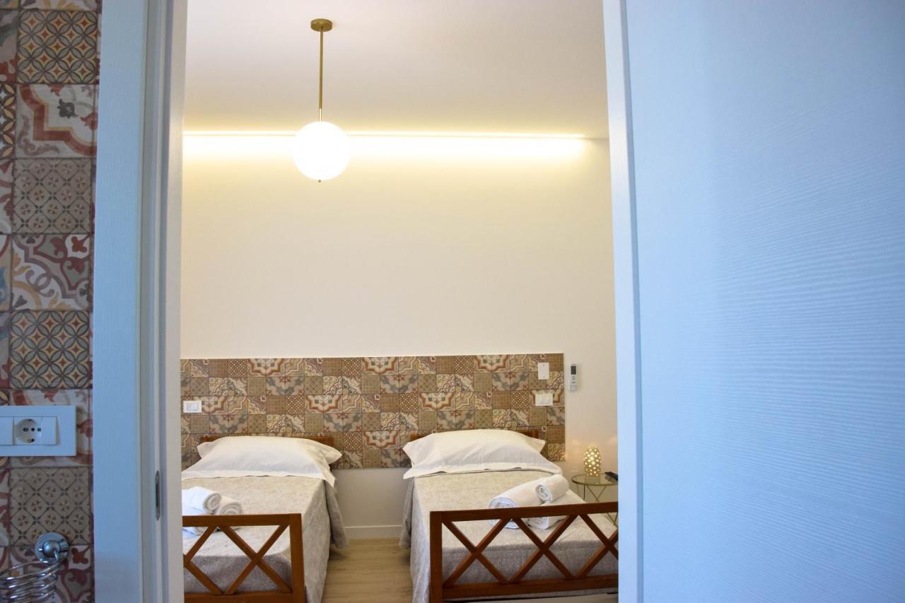 Accomodati B&B Marina di Gioiosa Ionica Exteriör bild