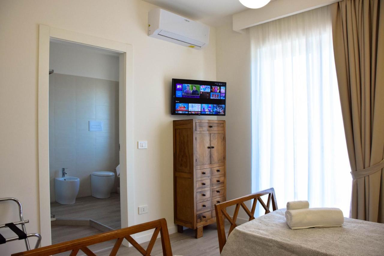 Accomodati B&B Marina di Gioiosa Ionica Exteriör bild