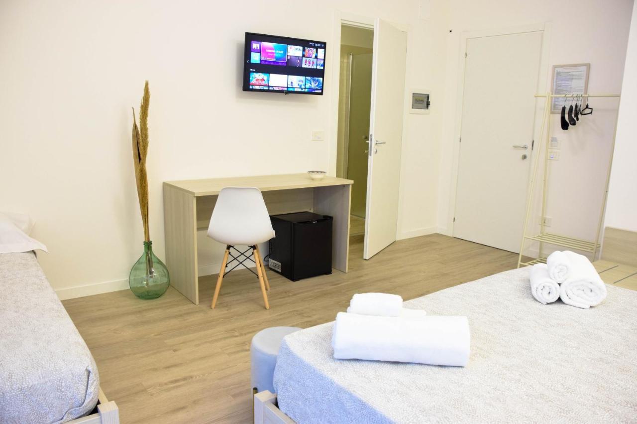 Accomodati B&B Marina di Gioiosa Ionica Exteriör bild